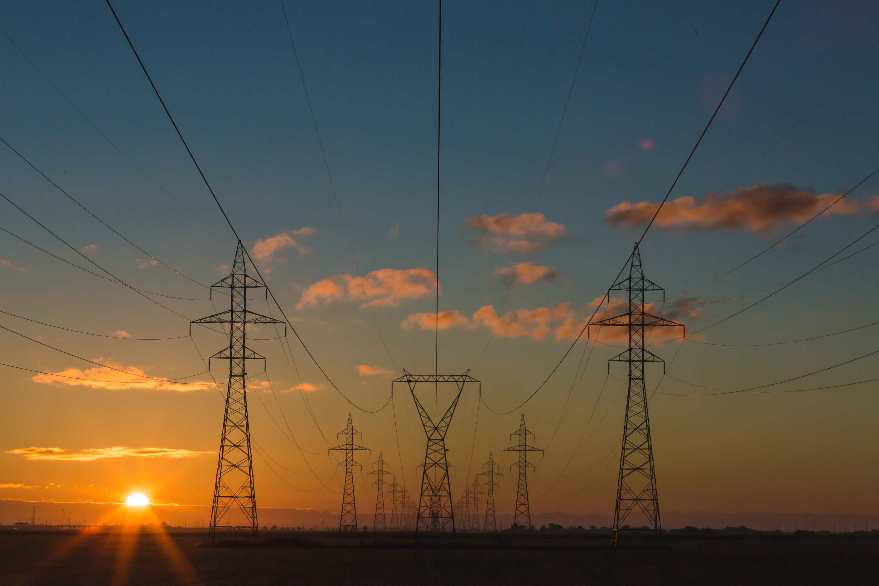 Image of eletcric power transmission lines
